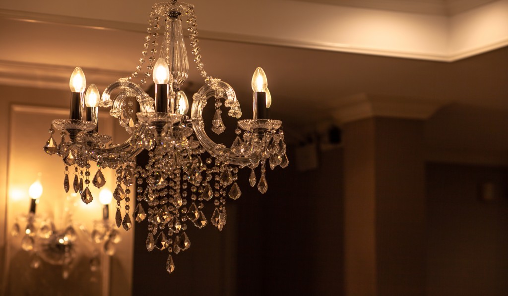 A crystal chandelier lamp